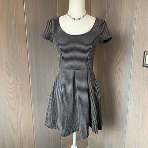 REWIND Juniors Dress Fit and Flare S